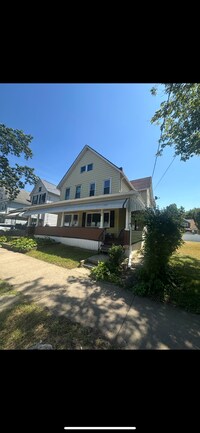 Building Photo - 32 S Goodwin Ave