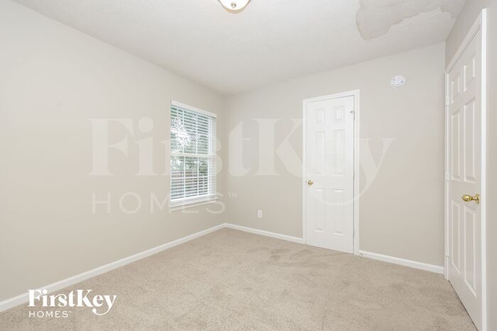 Building Photo - 102 Mary Joe Martin Dr