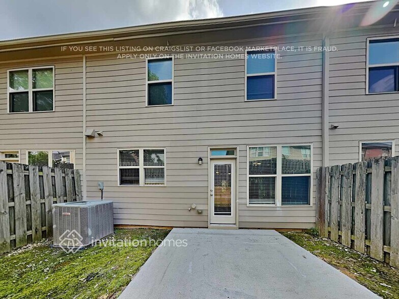 Building Photo - 527 Jody Pl