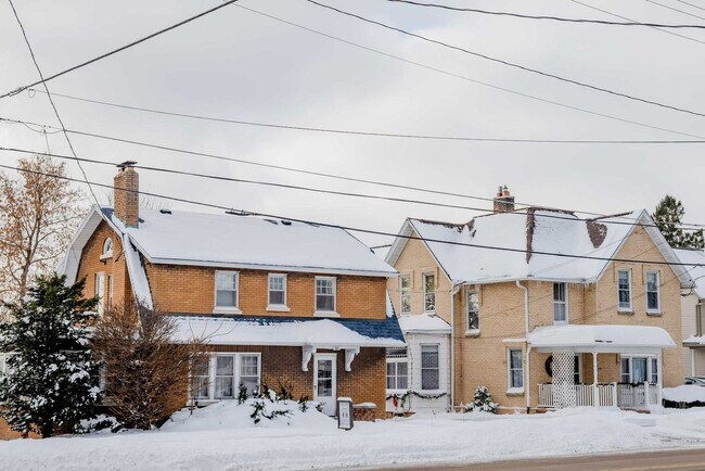 Building Photo - 301 W Wisconsin Ave