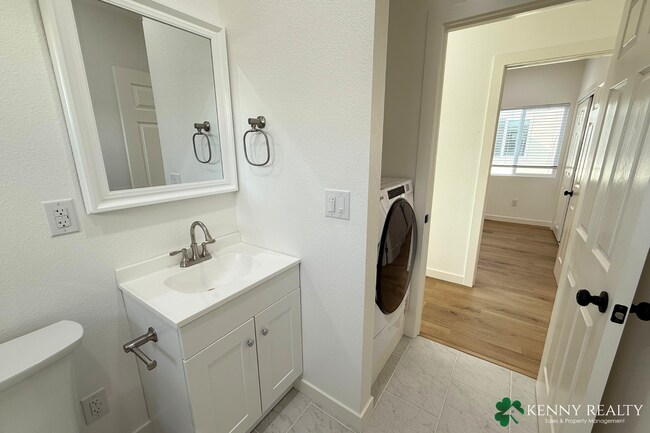 Building Photo - Brand New 3BD/2BA ADU with Modern Finishes...