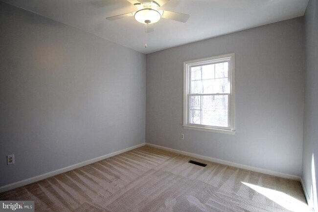 Building Photo - 3186 Cantrell Ln