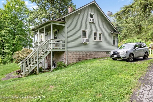Building Photo - 286 NY-28
