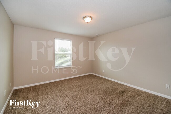 Building Photo - 10286 Magnolia Hills Dr