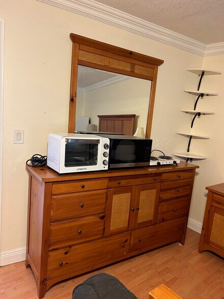 comes with microwave, toaster oven and two burner stove, can cook anything - 630 NW 7th Ave