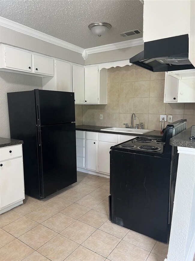 Building Photo - 10902 Jutland Rd