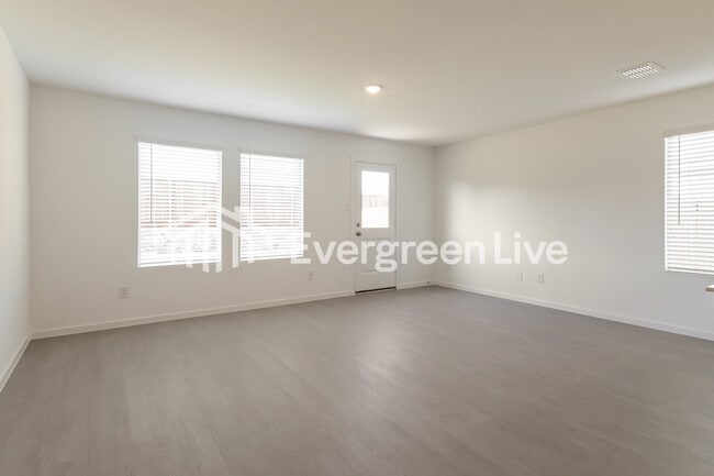 Building Photo - 2016 Welsh Ln