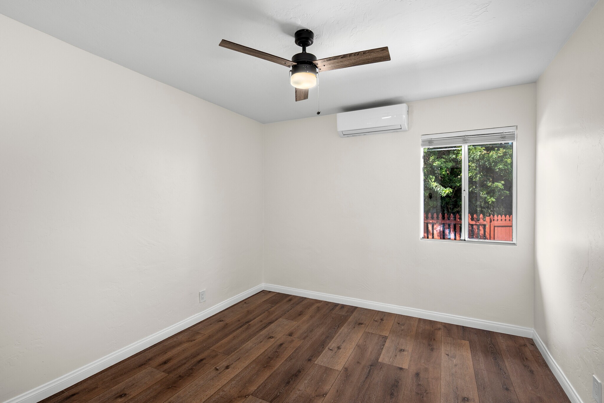 Building Photo - 3440 Hershey St