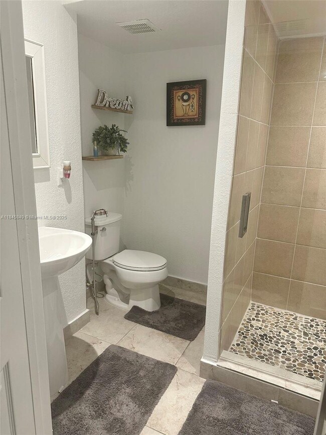 Building Photo - 26260 SW 135th Pl