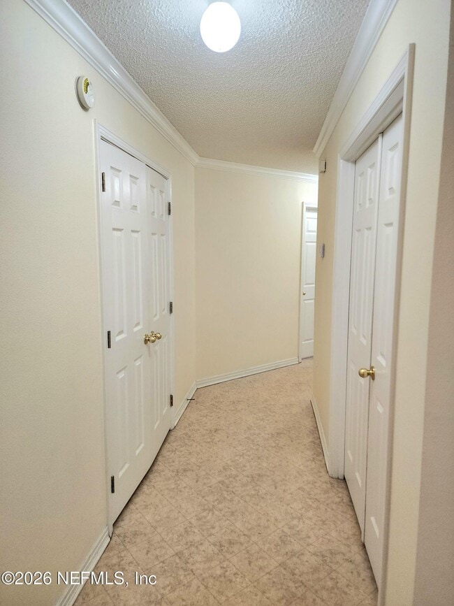 Building Photo - 7485 Cliff Cottage Dr