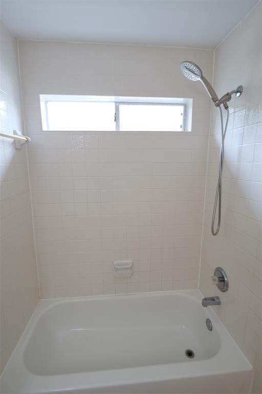 Building Photo - 23822 Hopewell Dr