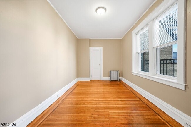 Building Photo - 2 Washburn Pl