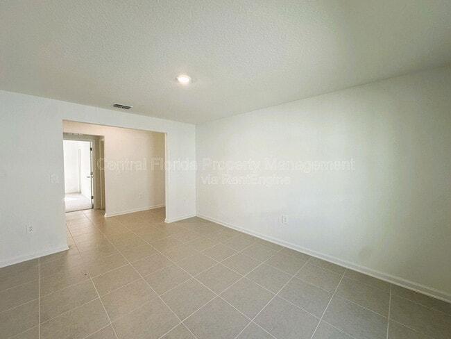 Building Photo - 3489 Chinotto Dr