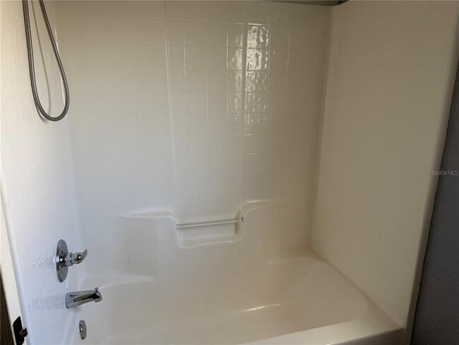 Building Photo - 14 Sunrise Dr