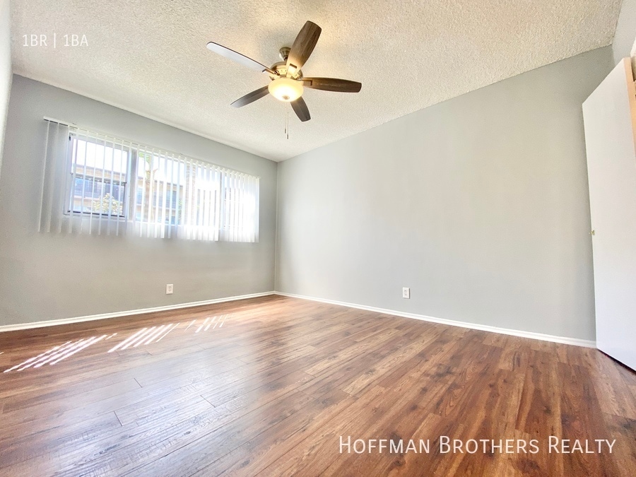 Building Photo - 3956 Stevely Ave