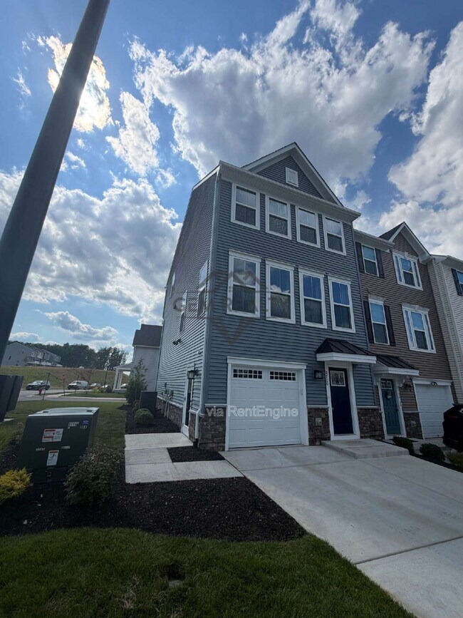 Building Photo - 8700 Stevenson Ln