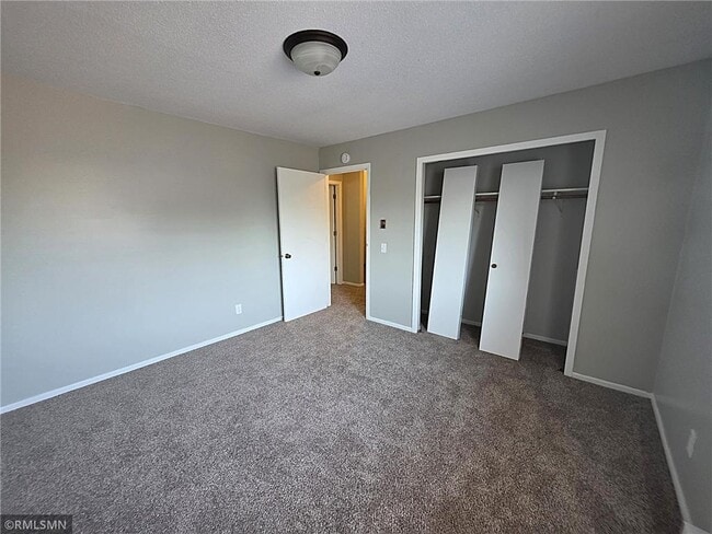 Building Photo - 333 Odanah Ave