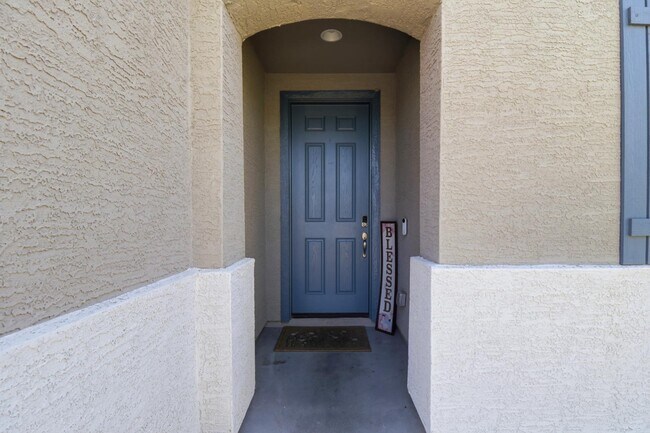 Building Photo - 6737 W Vly Vw Dr