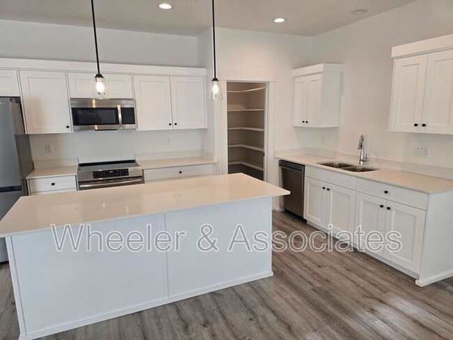 Building Photo - 2085 W 1715 S