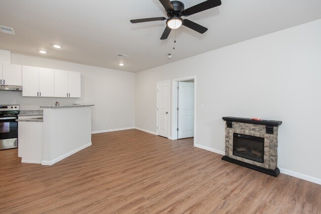 Building Photo - 122 Harmony Mdws Ct