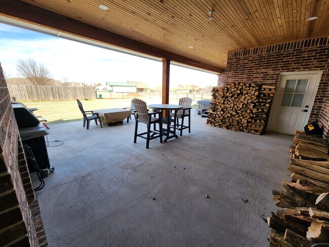 shared patio - 8321 SW 109th Ter