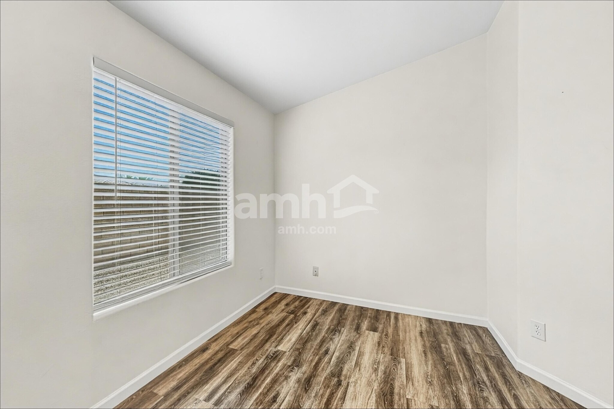 Building Photo - 35042 N Aubrac Cir