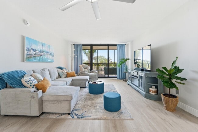 Building Photo - 1605 S US Hwy 1