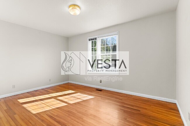 Building Photo - 16 Fortunate Dr