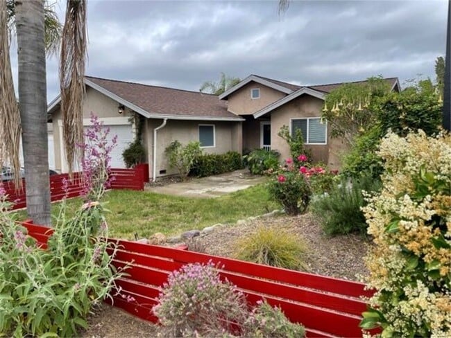Primary Photo - 3819 La Campana Ct
