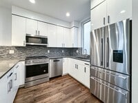 Building Photo - 1767 16th Ave S