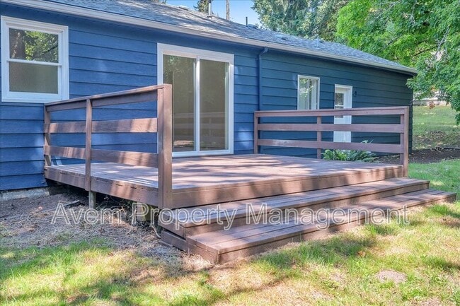 Building Photo - 9710 S Corbett Ln
