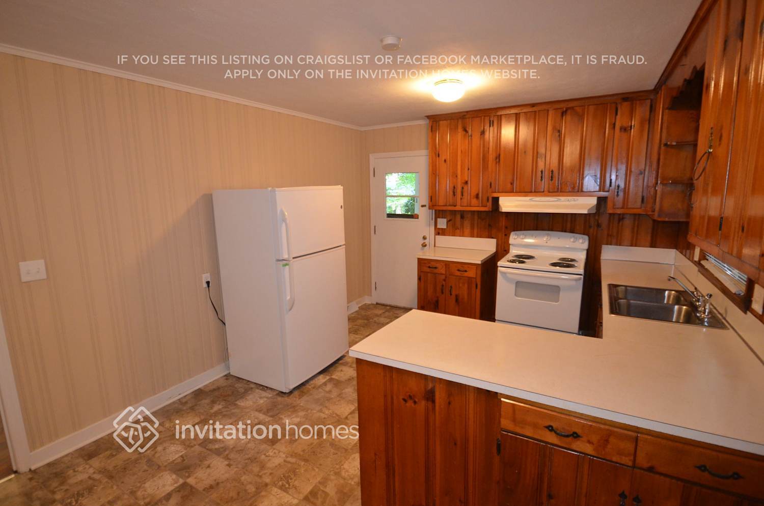 Building Photo - 1332 Midwood Dr