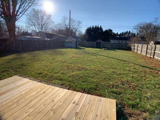 Building Photo - Spacious Rural Setting- 3 bedroom in Niles!