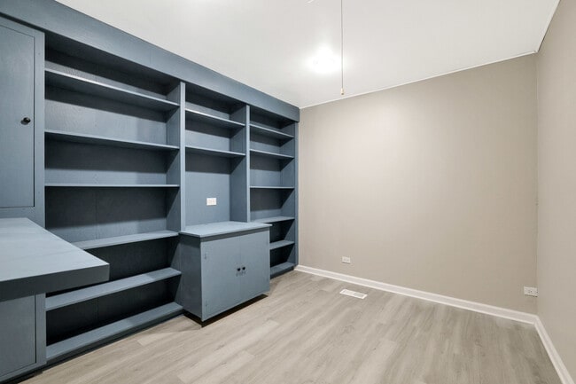 Building Photo - 75 Carthage Ln