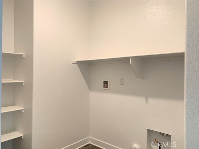 Building Photo - 2025 Divine Arroyo