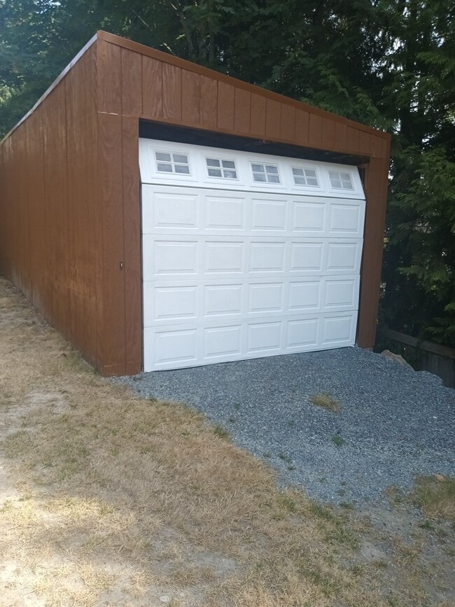 Building Photo - 14905 Cascadian Way