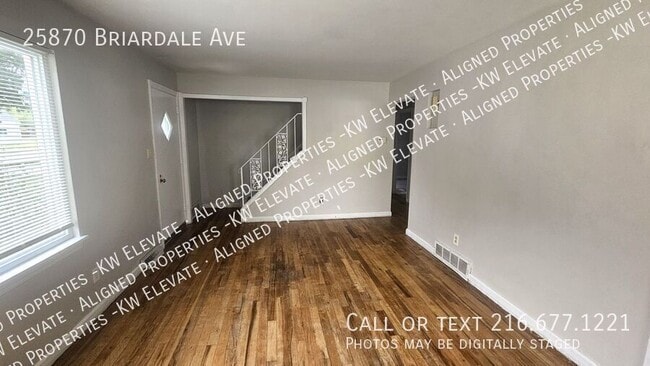 Building Photo - 25870 Briardale Ave