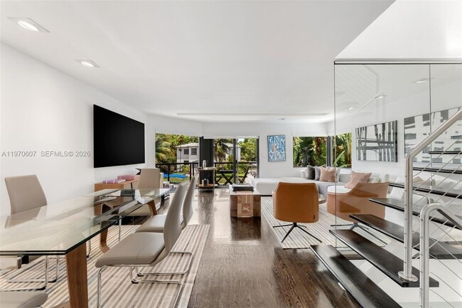 Building Photo - 3560 W Fairview St