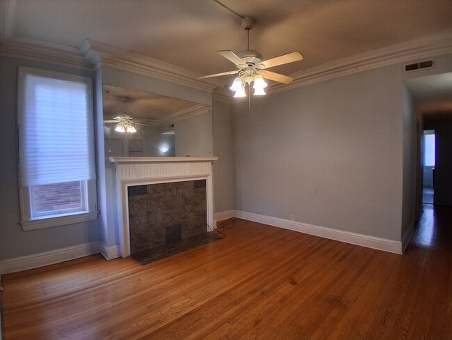 Building Photo - 1010-1 Vermilion-N