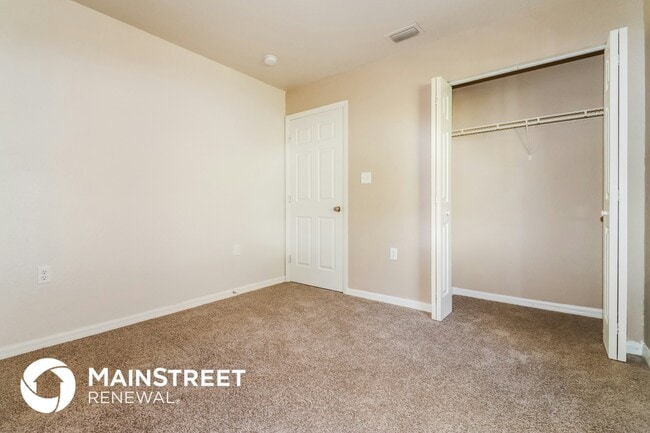 Building Photo - 2045 14th St S