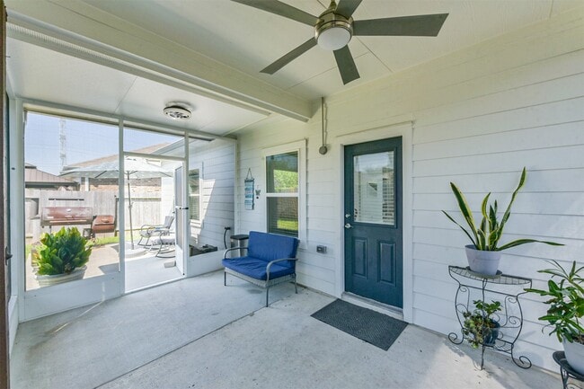 Building Photo - 10018 Chase Ct