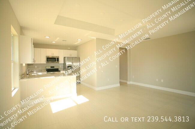 Building Photo - 7471 Pebble Beach Rd