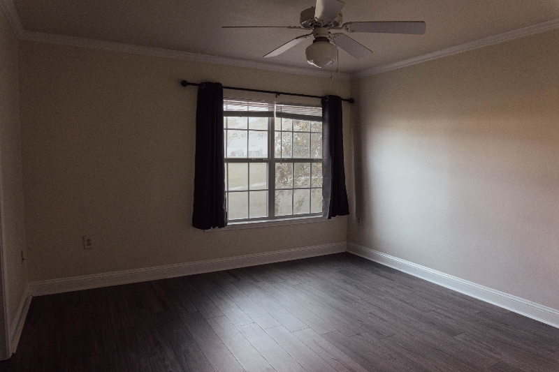 Building Photo - 750 Majestic Dr