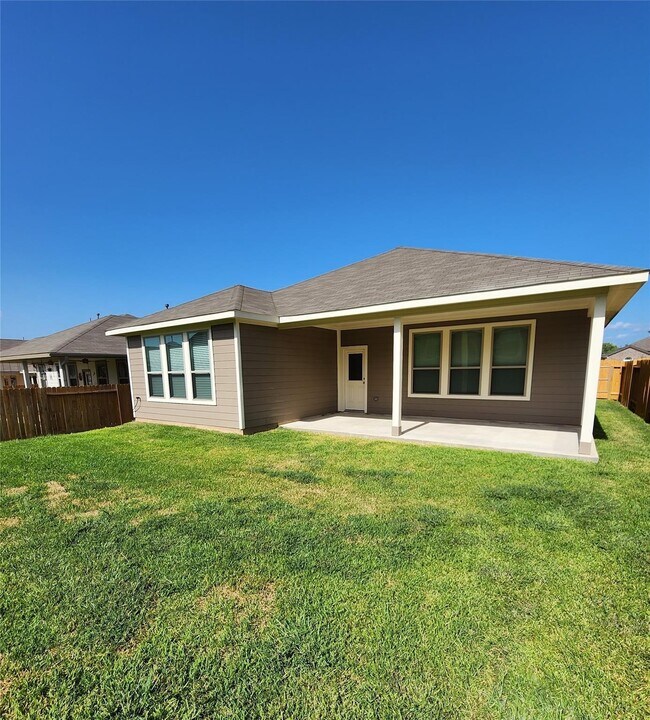 Building Photo - 11114 Lulu Ln