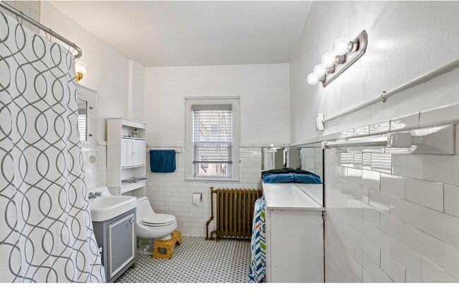 Building Photo - 477 Park Ave