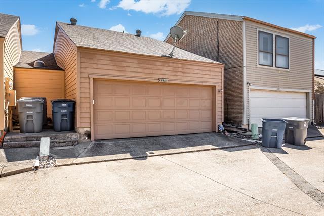 Building Photo - 6807 Anglebluff Cir