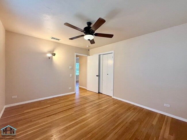 Building Photo - 143 Marchmont Ln