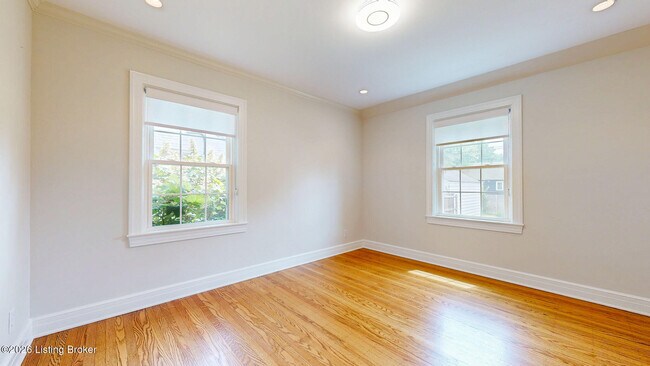 Building Photo - 203 Don Allen Rd