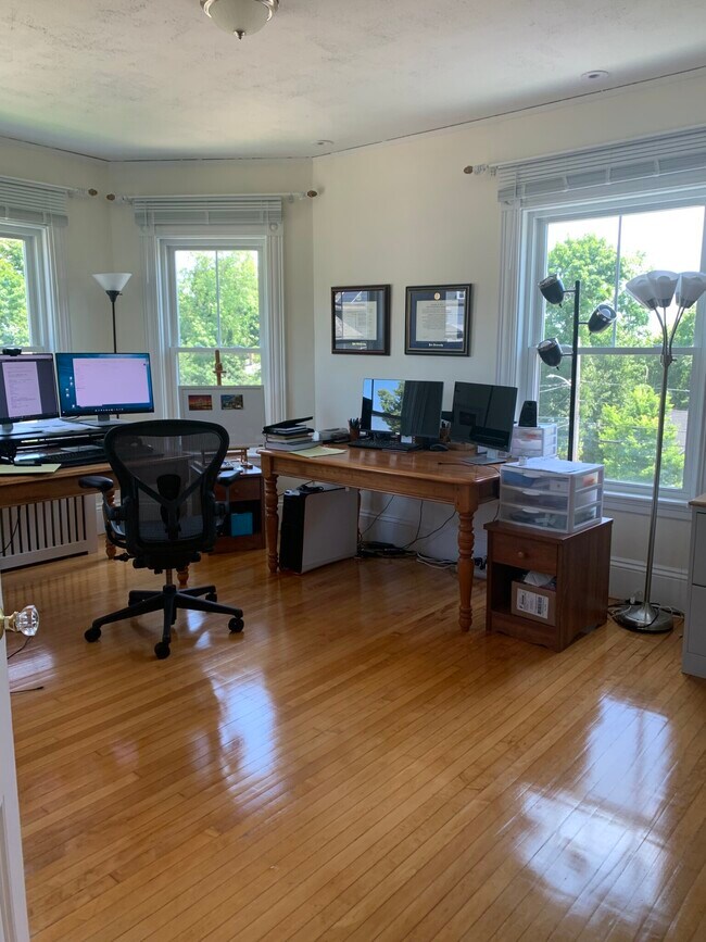 Building Photo - 137 Prospect Ave