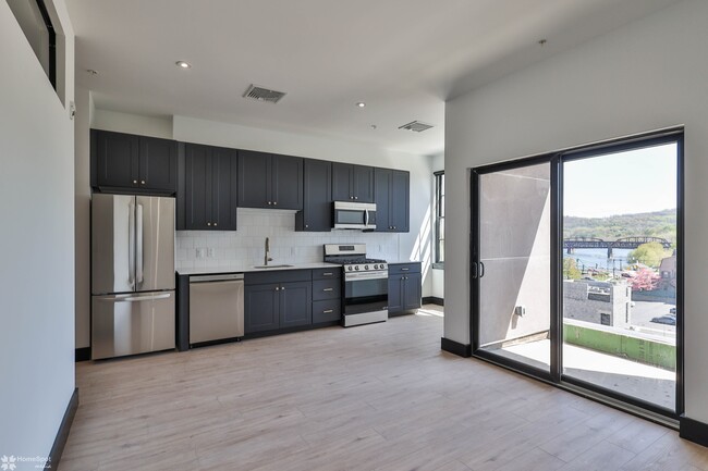 Building Photo - 45 Larry Holmes Dr